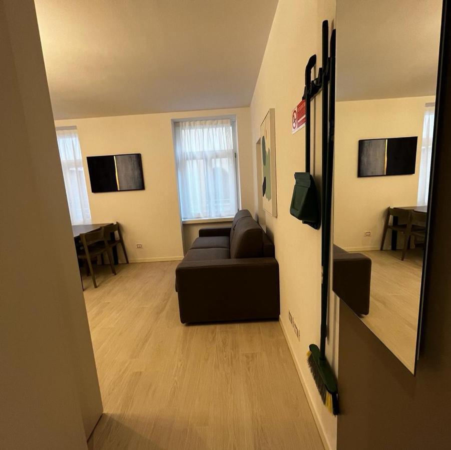Smart Apartments Palazzo Mazzini Роверето Екстериор снимка
