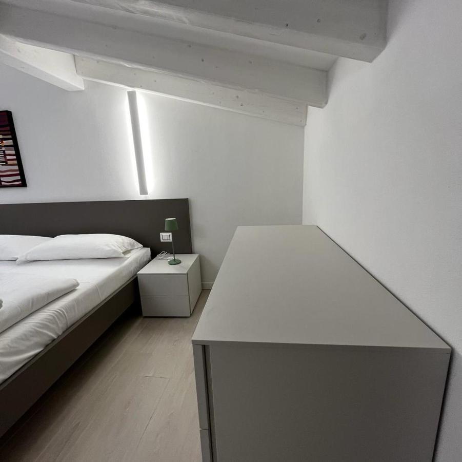 Smart Apartments Palazzo Mazzini Роверето Екстериор снимка